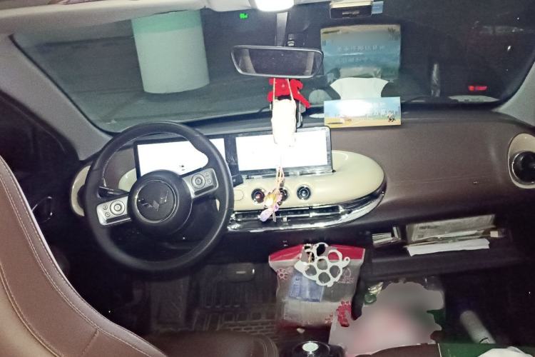 Used Wuling Bingo 2023 333 km Lingxi Connected Version Center Console