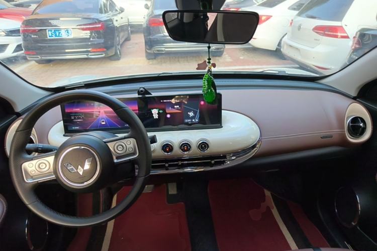 Used Wuling Bingo 2023 333 km Lingxi Connected Version Center Console