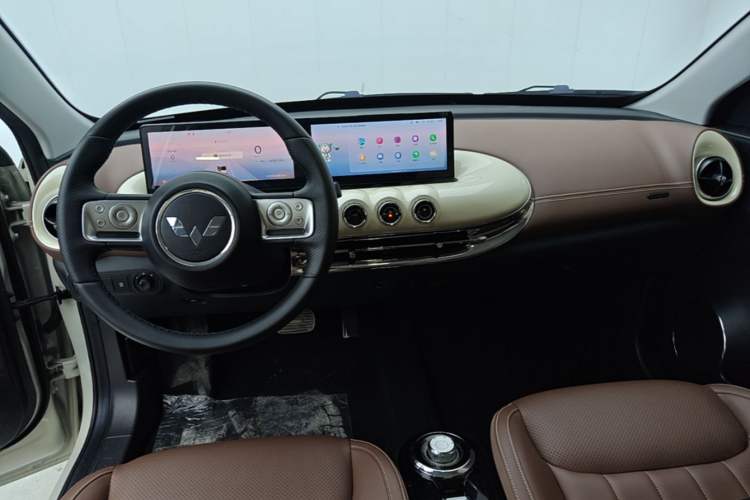 Used Wuling Bingo 2023 410 km Lingxi Deluxe Edition Center Console