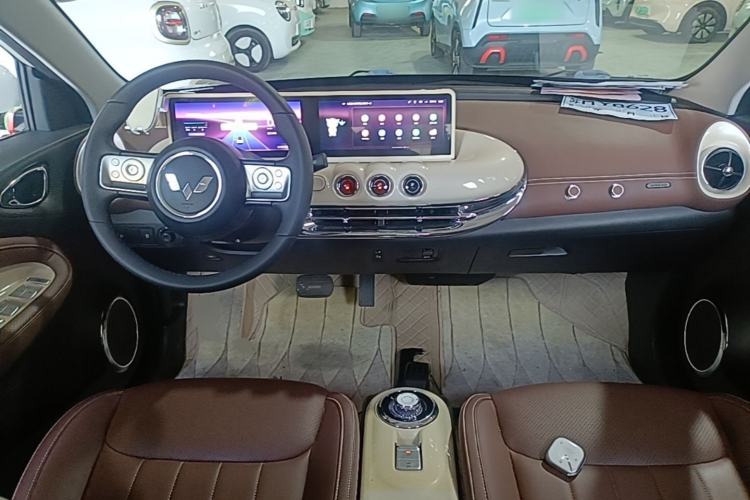 Used Wuling Bingo 2023 333 km Lingxi Connected Version Center Console