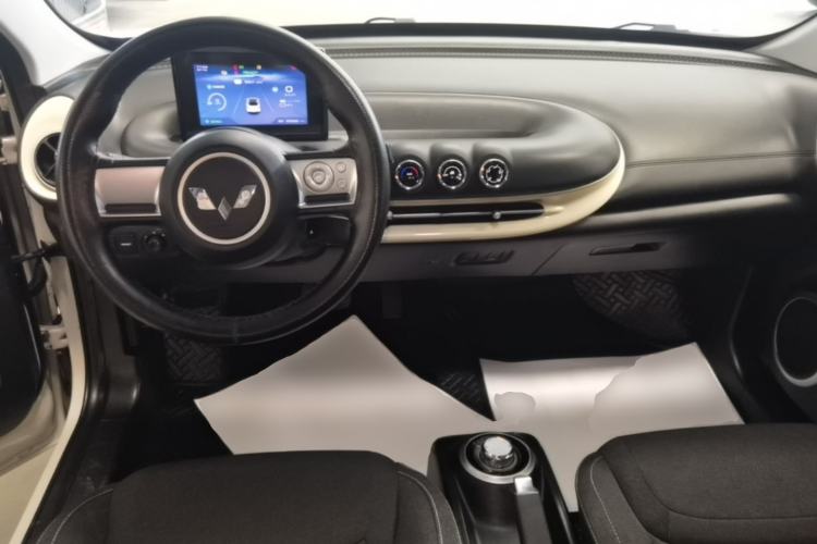 Used Wuling Bingo 2023 203km Light Edition Center Console