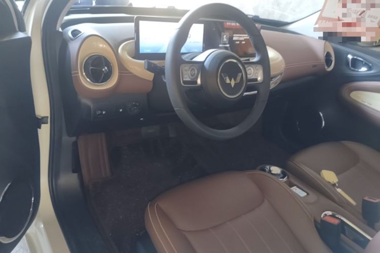 Used Wuling Bingo 2023 333 km Lingxi Connected Version Center Console