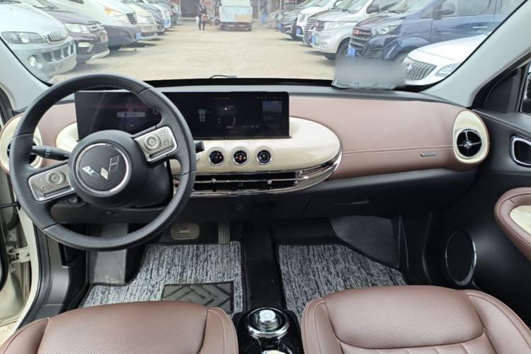 Used Wuling Bingo 2023 410 km Lingxi Deluxe Edition Center Console