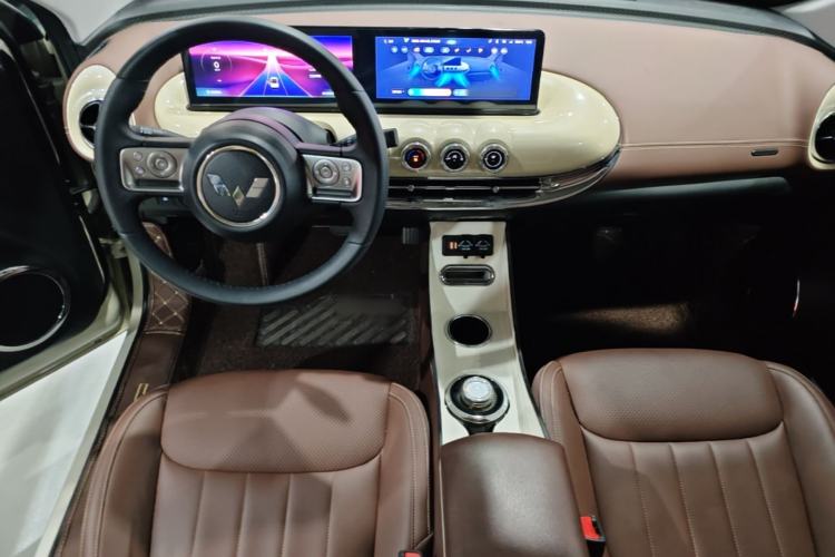 Used Wuling Bingo 2023 333 km Lingxi Connected+ Version Center Console
