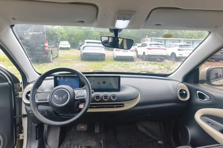 Used Wuling Bingo 2023 333 km Fast-Share Version Center Console
