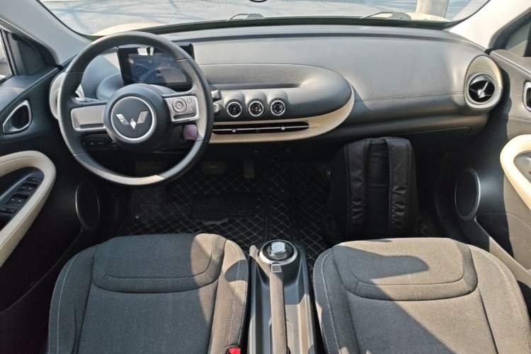 Used Wuling Bingo 2023 203km Light Edition Center Console