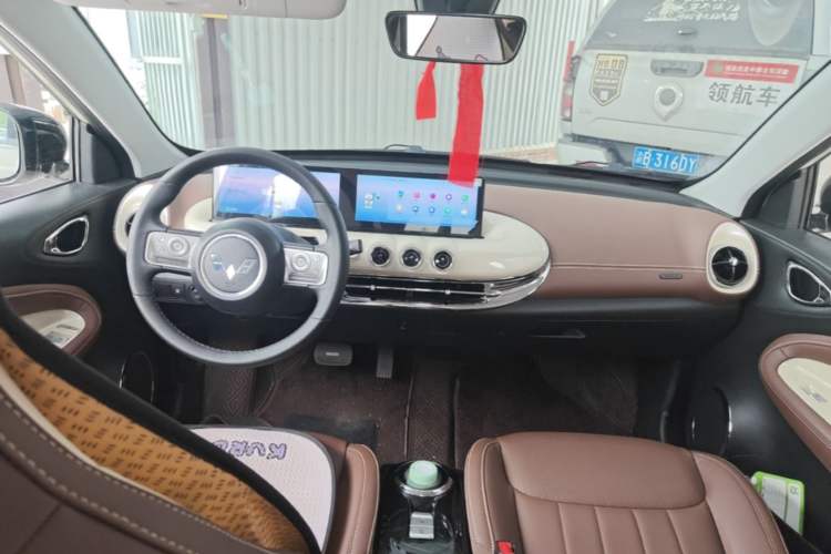 Used Wuling Bingo 2023 333 km Lingxi Connected+ Version Center Console
