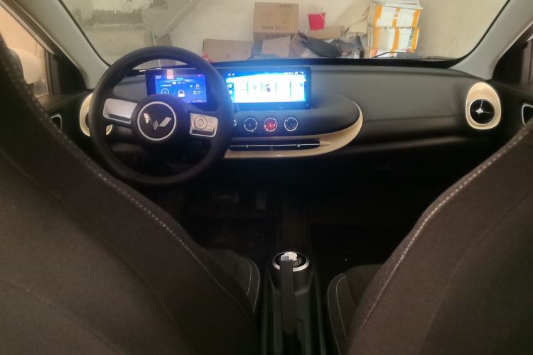 Used Wuling Bingo 2023 203km Light Edition Center Console