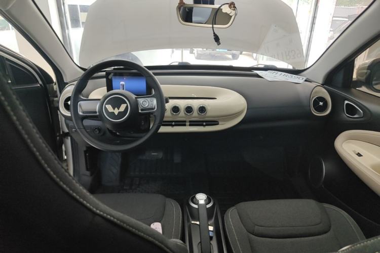 Used Wuling Bingo 2023 203km Light Edition Center Console