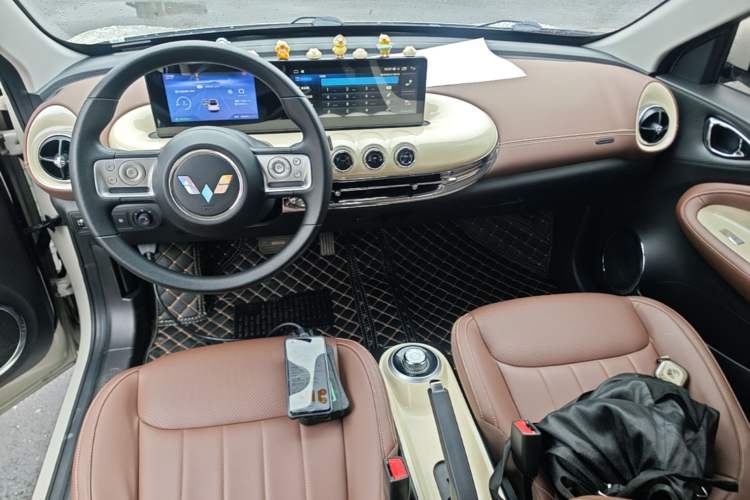 Used Wuling Bingo 2023 203km Comfort Edition Center Console