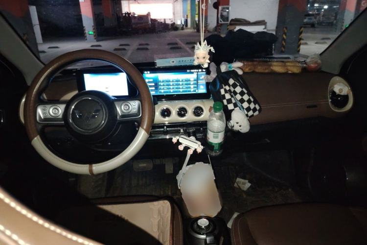 Used Wuling Bingo 2023 203km Comfort Edition Center Console