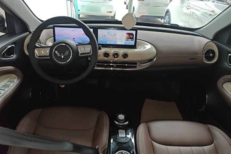 Used Wuling Bingo 2023 333 km Lingxi Connected Version Center Console