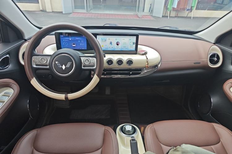 Used Wuling Bingo 2023 203km Comfort Edition Center Console