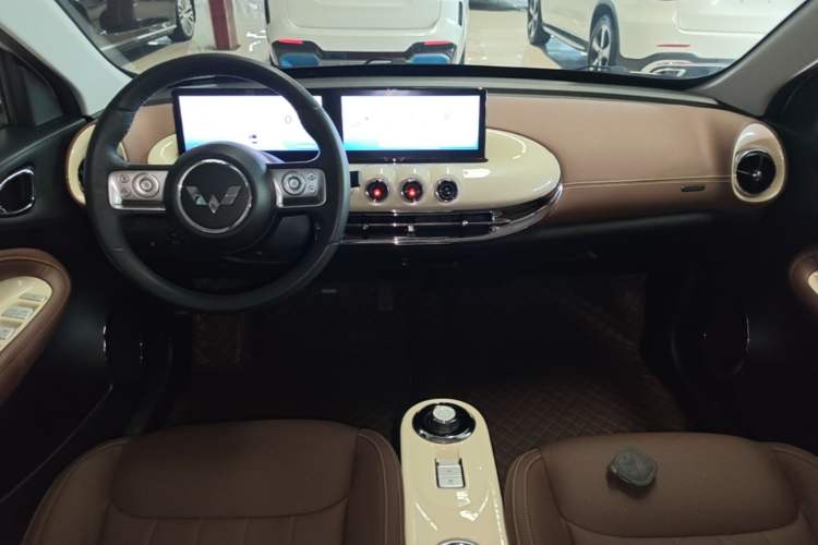 Used Wuling Bingo 2023 410 km Lingxi Deluxe Edition Center Console