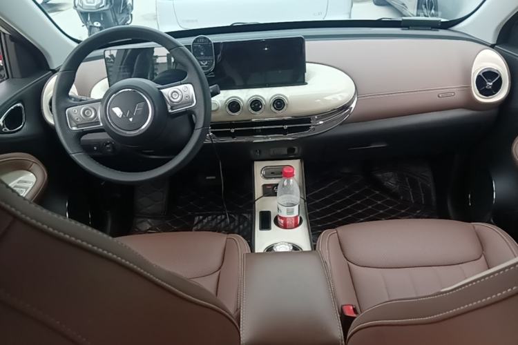 Used Wuling Bingo 2023 333 km Lingxi Connected Version Center Console