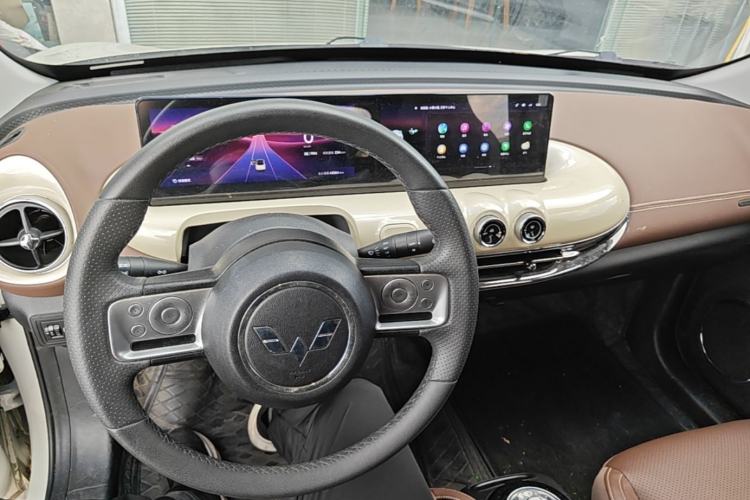 Used Wuling Bingo 2023 333 km Lingxi Connected Version Center Console