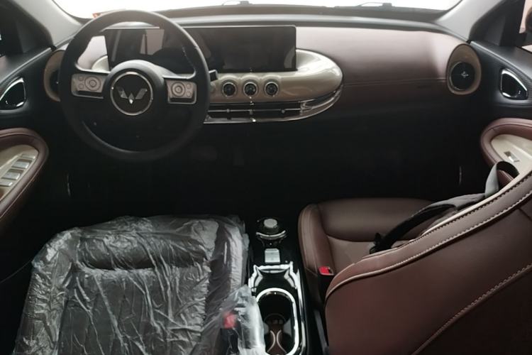 Used Wuling Bingo 2023 333 km Lingxi Connected Version Center Console