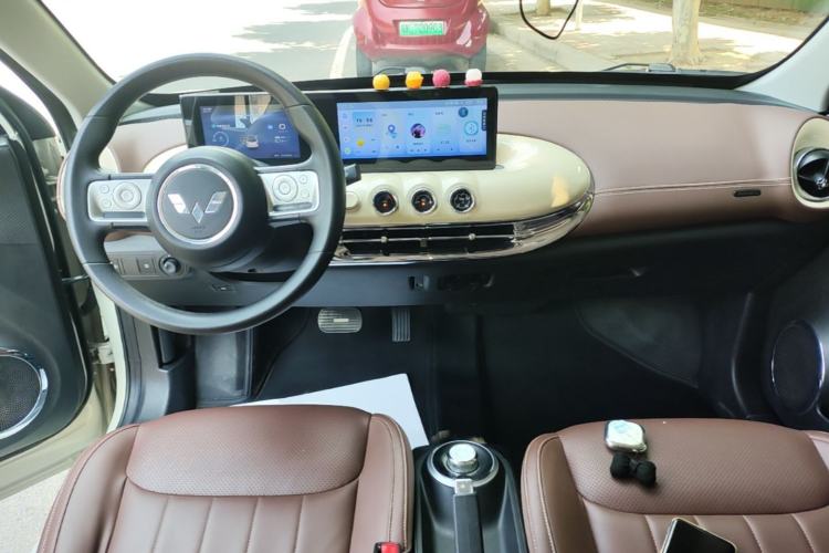 Used Wuling Bingo 2023 203km Comfort Edition Center Console