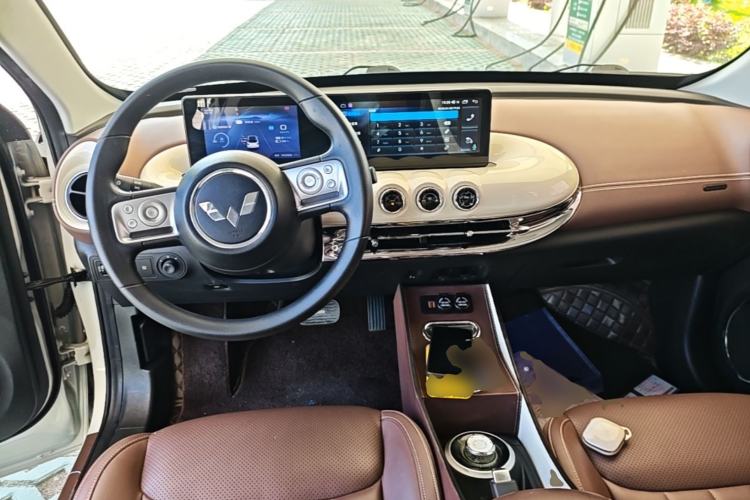 Used Wuling Bingo 2023 203km Comfort Edition Center Console