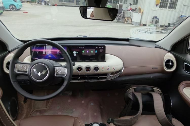 Used Wuling Bingo 2023 410 km Lingxi Deluxe Edition Center Console