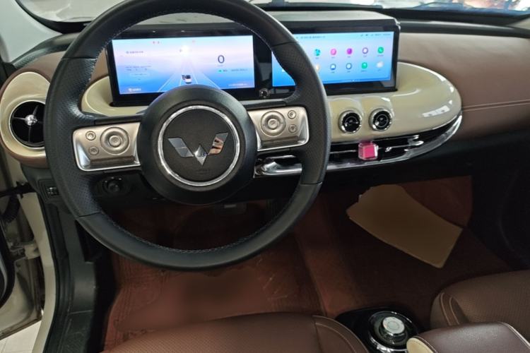 Used Wuling Bingo 2023 410 km Lingxi Deluxe Edition Center Console