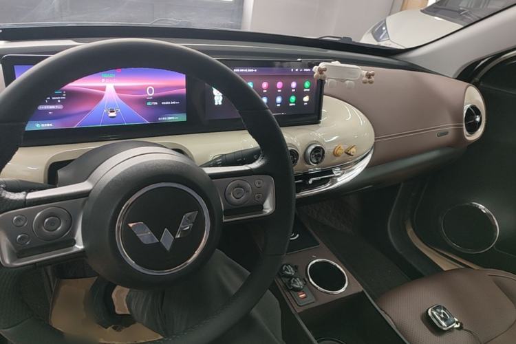 Used Wuling Bingo 2023 333 km Lingxi Connected+ Version Center Console
