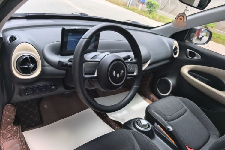 Used Wuling Bingo 2023 203km Light Edition Center Console
