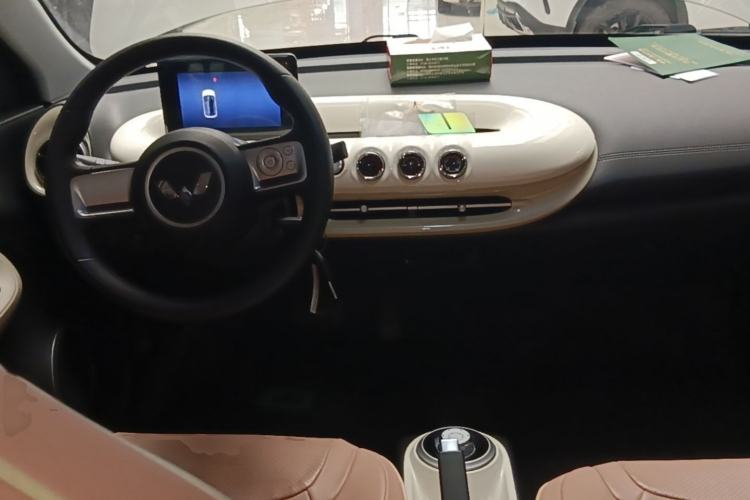Used Wuling Bingo 2023 203km Light Edition Center Console