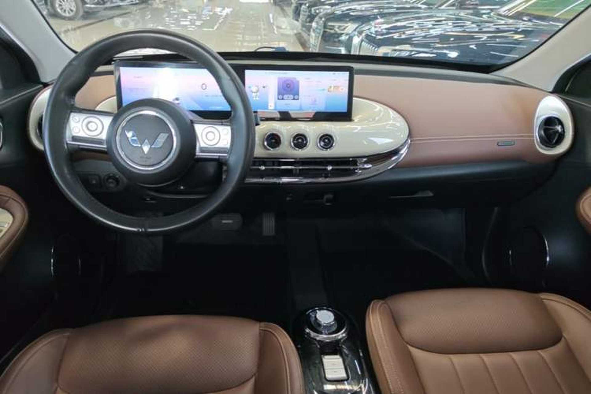 Used Wuling Bingo 2023 333 km Lingxi Connected Version Center Console