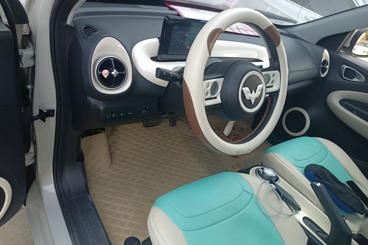 Used Wuling Bingo 2023 203km Light Edition Center Console