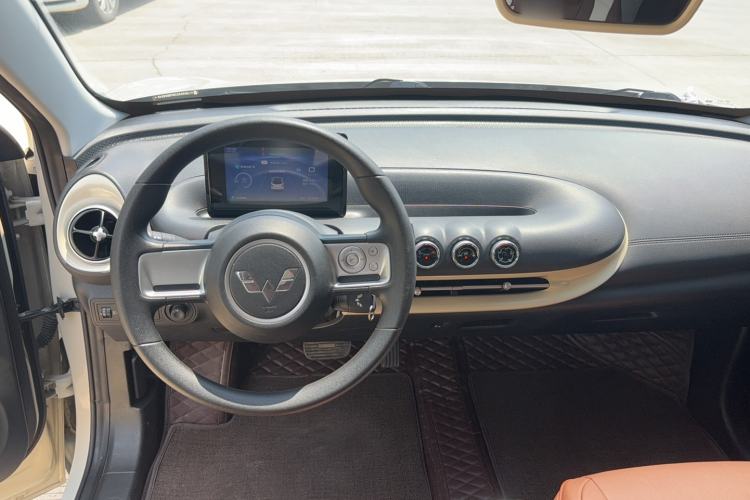 Used Wuling Bingo 2023 203km Light Edition Center Console