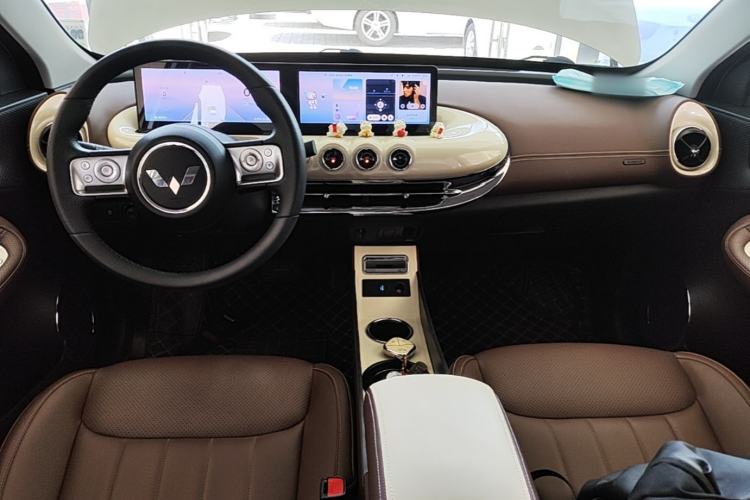 Used Wuling Bingo 2023 333 km Lingxi Connected+ Version Center Console