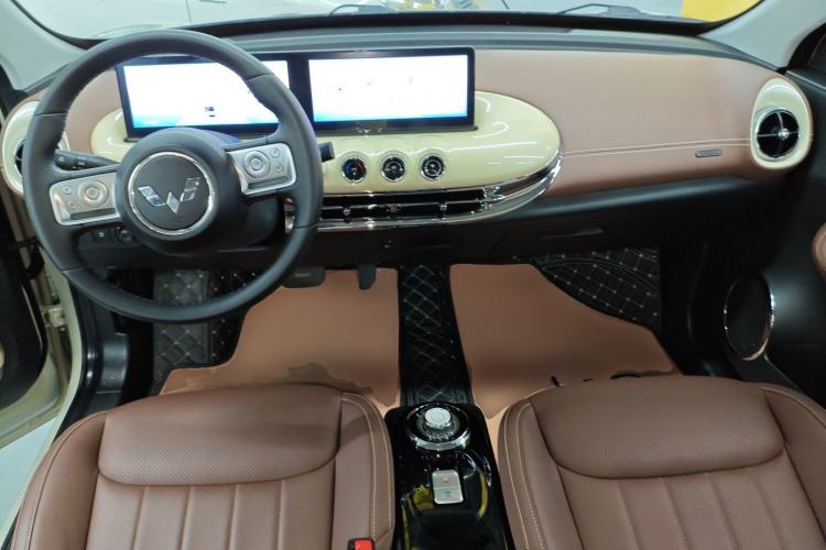 Used Wuling Bingo 2023 333 km Lingxi Connected+ Version Center Console