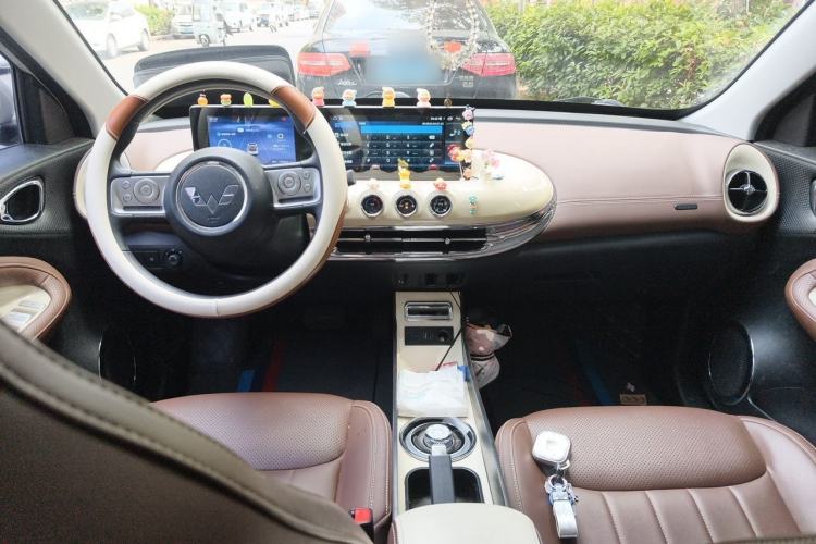 Used Wuling Bingo 2023 203km Comfort Edition Center Console