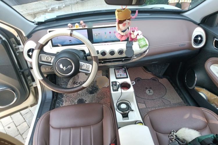 Used Wuling Bingo 2023 333 km Lingxi Connected Version Center Console