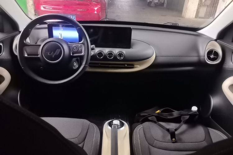 Used Wuling Bingo 2023 333 km Fast-Share Version Center Console