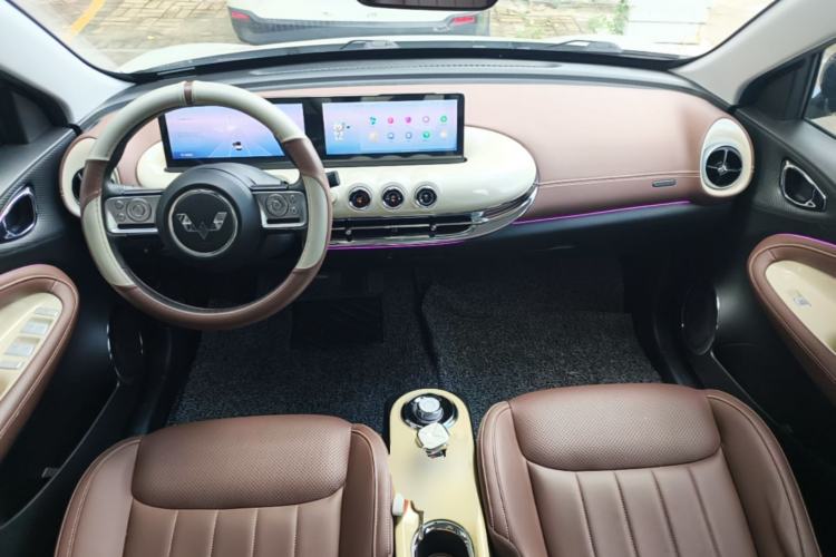 Used Wuling Bingo 2023 333 km Lingxi Connected Version Center Console