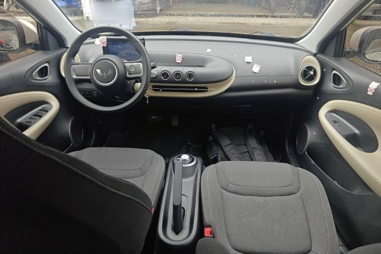 Used Wuling Bingo 2023 203km Light Edition Center Console