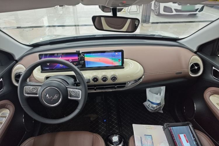 Used Wuling Bingo 2023 333 km Lingxi Connected+ Version Center Console