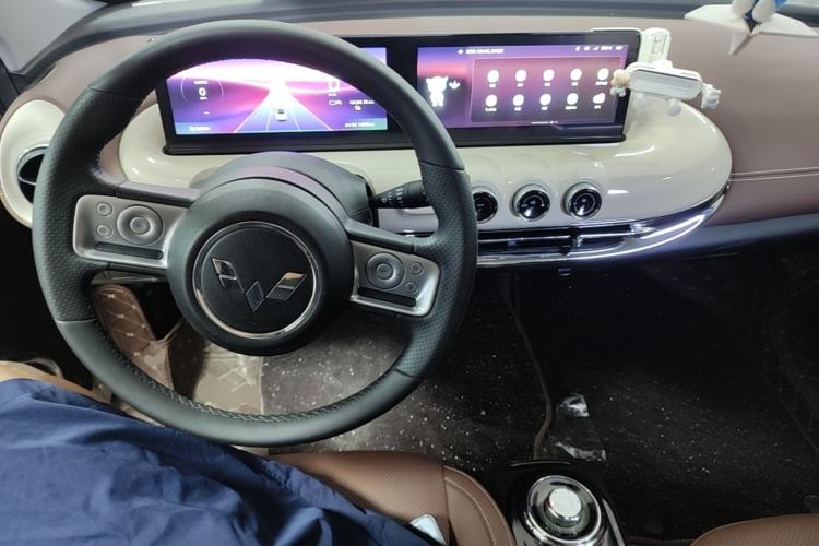 Used Wuling Bingo 2023 333 km Lingxi Connected+ Version Center Console