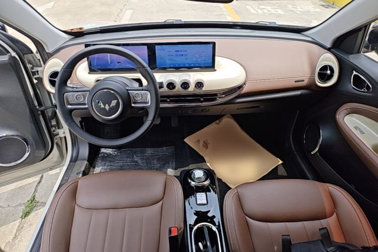Used Wuling Bingo 2023 333 km Lingxi Connected+ Version Center Console