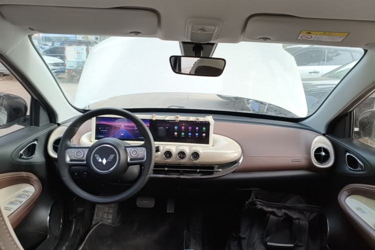 Used Wuling Bingo 2023 410 km Lingxi Deluxe Edition Center Console