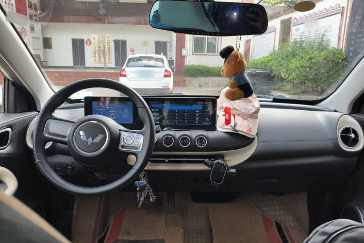 Used Wuling Bingo 2023 333 km Fast-Share Version Center Console