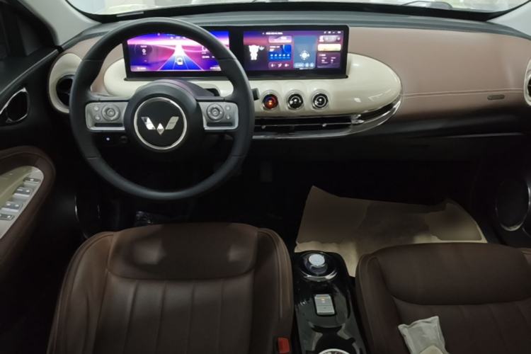 Used Wuling Bingo 2023 333 km Lingxi Connected Version Center Console