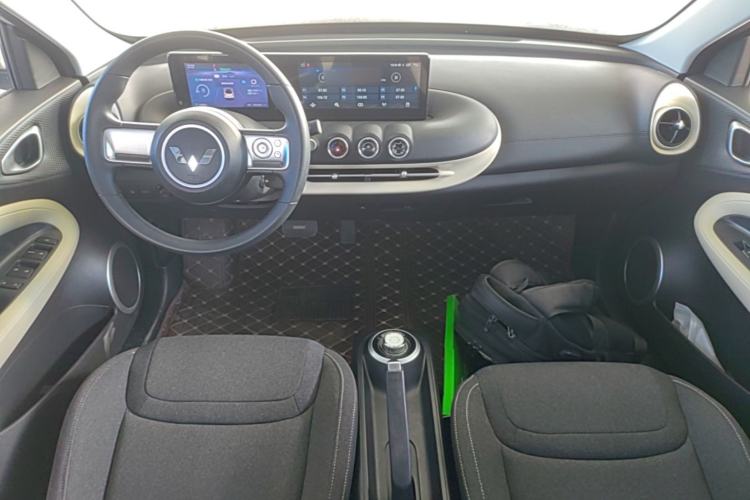 Used Wuling Bingo 2023 333 km Fast-Share Version Center Console