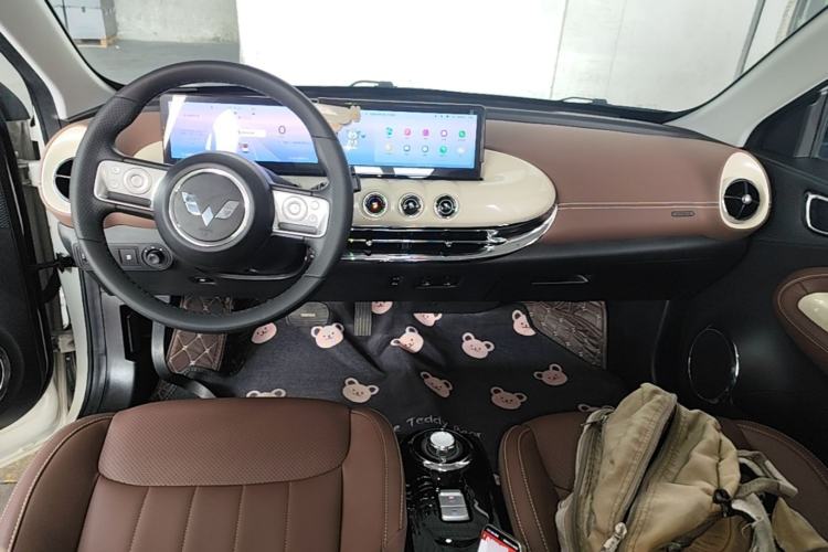 Used Wuling Bingo 2023 410 km Lingxi Deluxe Edition Center Console