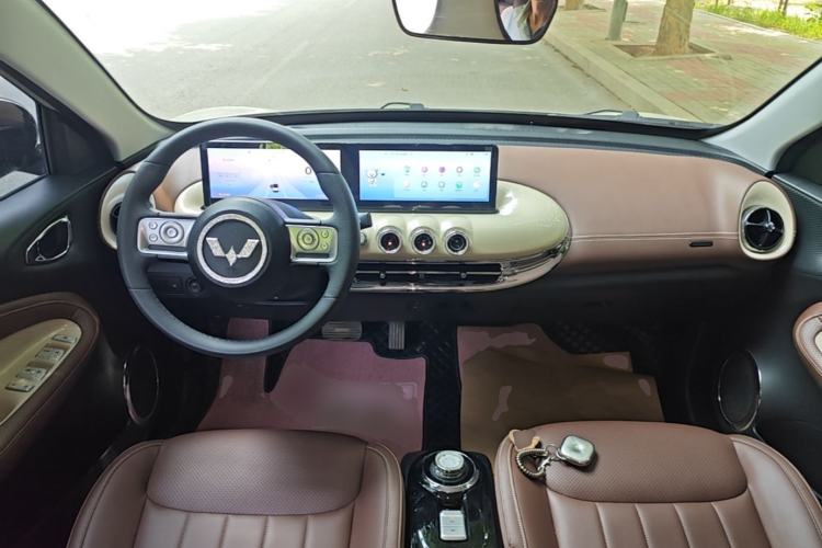 Used Wuling Bingo 2023 333 km Lingxi Connected Version Center Console
