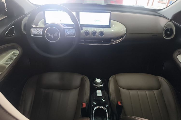 Used Wuling Bingo 2023 333 km Lingxi Connected+ Version Center Console