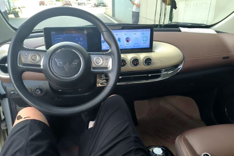 Used Wuling Bingo 2023 333 km Lingxi Connected+ Version Center Console