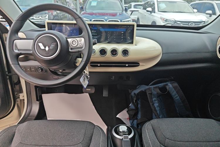 Used Wuling Bingo 2023 333 km Fast-Share Version Center Console